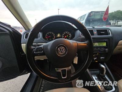 2012 Volkswagen Jetta SE Sedan - zdjęcie 10 z 37 - miniatura