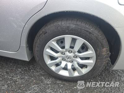 2014 Nissan Altima 2.5 S - zdjęcie 11 z 21 - miniatura
