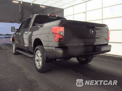 2016 Nissan TITAN XD SL Crew Cab Medium Bed - zdjęcie 6 z 18 - miniatura
