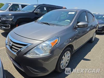 2018 Nissan Versa Sedan SV - zdjęcie 1 z 33 - miniatura