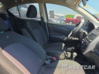 2018 Nissan Versa Sedan SV - zdjęcie 8 z 33 - miniatura