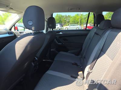2018 Volkswagen Tiguan S - zdjęcie 13 z 27 - miniatura