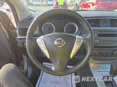 2014 Nissan Sentra SR - zdjęcie 10 z 41 - miniatura