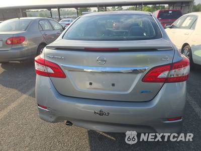 2014 Nissan Sentra SR - zdjęcie 5 z 41 - miniatura