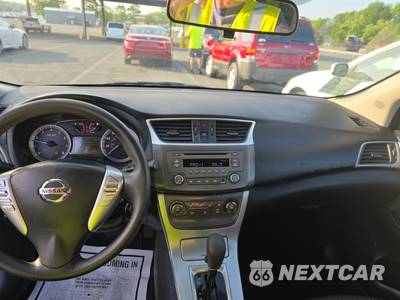 2014 Nissan Sentra SR - zdjęcie 11 z 41 - miniatura