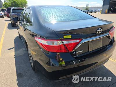 2016 Toyota Camry SE - zdjęcie 6 z 17 - miniatura