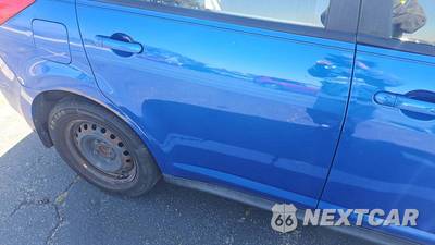 2008 Nissan Versa 1.8 S Hatchback - zdjęcie 34 z 45 - miniatura