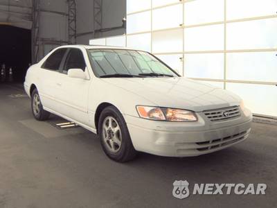1997 Toyota Camry LE - zdjęcie 3 z 36 - miniatura