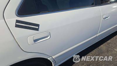 1997 Toyota Camry LE - zdjęcie 29 z 36 - miniatura