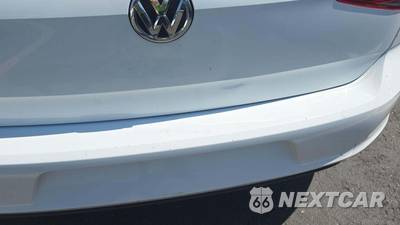 2016 Volkswagen e-Golf SE Hatchback - zdjęcie 25 z 31 - miniatura