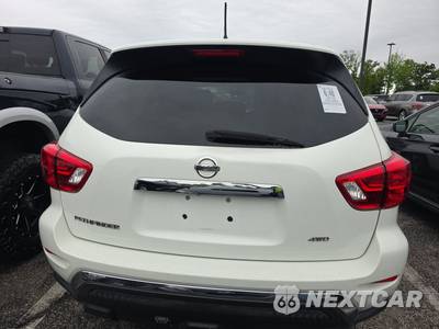 2018 Nissan Pathfinder S - zdjęcie 5 z 18 - miniatura
