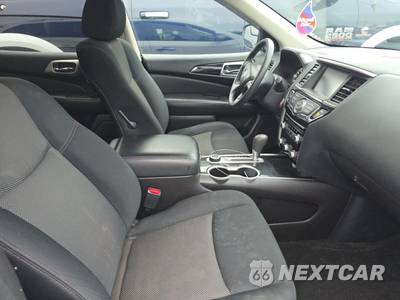 2018 Nissan Pathfinder S - zdjęcie 8 z 18 - miniatura