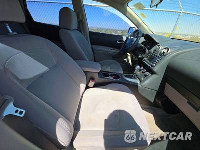 2014 Nissan Rogue Select S - zdjęcie 8 z 17 - miniatura