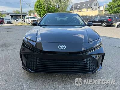 2025 Toyota Camry LE - zdjęcie 1 z 23 - miniatura