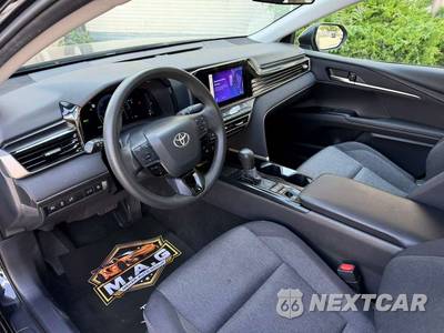 2025 Toyota Camry LE - zdjęcie 9 z 23 - miniatura