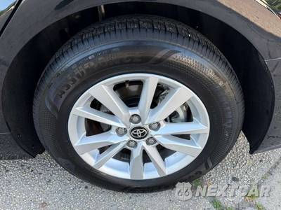 2025 Toyota Camry LE - zdjęcie 21 z 23 - miniatura