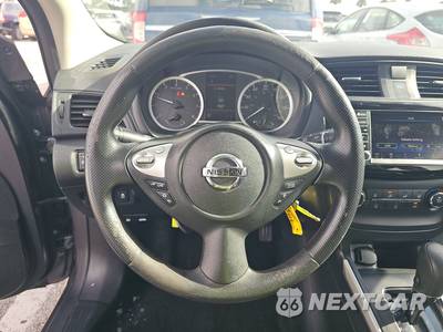 2019 Nissan Sentra S - zdjęcie 10 z 32 - miniatura