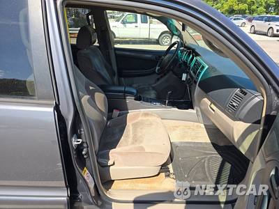 2005 Toyota 4Runner SR5 - zdjęcie 8 z 48 - miniatura
