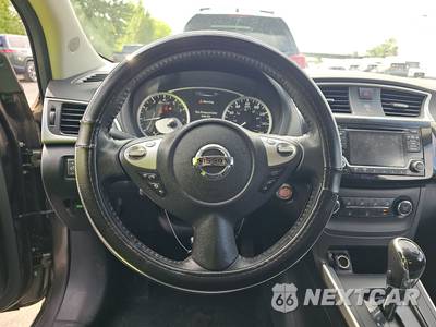 2016 Nissan Sentra SV - zdjęcie 10 z 29 - miniatura