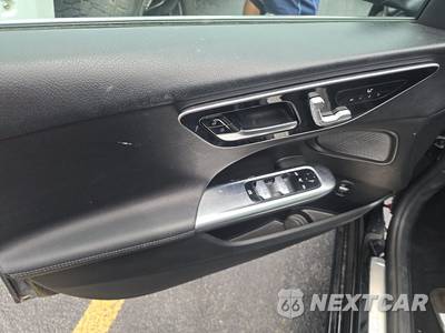 2023 Mercedes-Benz C 300 Sedan - zdjęcie 9 z 29 - miniatura