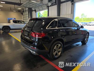2021 Mercedes-Benz GLC 300 - zdjęcie 4 z 22 - miniatura