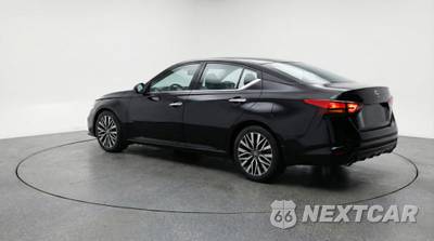 2025 Nissan Altima SV - zdjęcie 5 z 12 - miniatura