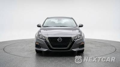 2025 Nissan Altima SV - zdjęcie 2 z 12 - miniatura