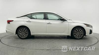 2025 Nissan Altima SV - zdjęcie 8 z 12 - miniatura