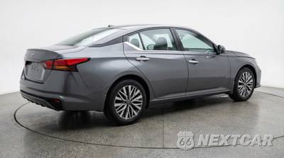 2025 Nissan Altima SV - zdjęcie 7 z 12 - miniatura