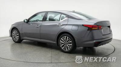 2025 Nissan Altima SV - zdjęcie 5 z 12 - miniatura