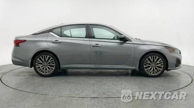 2025 Nissan Altima SV - zdjęcie 8 z 12 - miniatura
