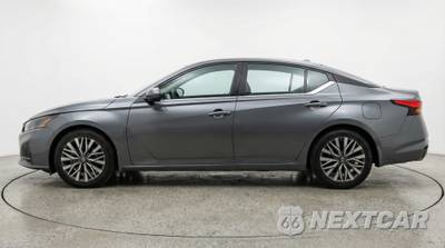 2025 Nissan Altima SV - zdjęcie 4 z 12 - miniatura