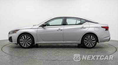 2025 Nissan Altima SV - zdjęcie 4 z 12 - miniatura