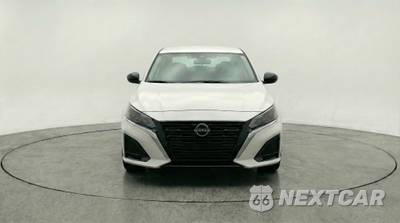 2025 Nissan Altima SV - zdjęcie 2 z 12 - miniatura