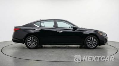 2025 Nissan Altima SV - zdjęcie 8 z 12 - miniatura