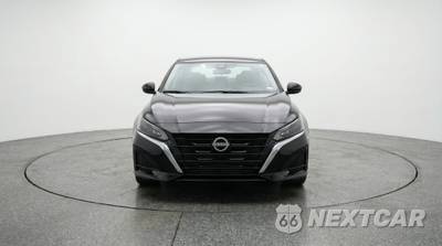 2025 Nissan Altima SV - zdjęcie 2 z 12 - miniatura