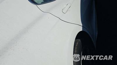 2023 Toyota Camry SE - zdjęcie 38 z 39 - miniatura