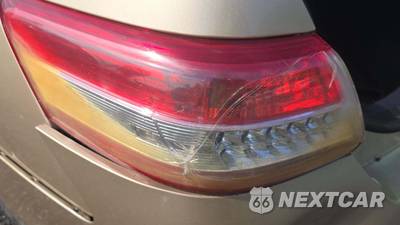 2011 Toyota Camry XLE - zdjęcie 21 z 44 - miniatura