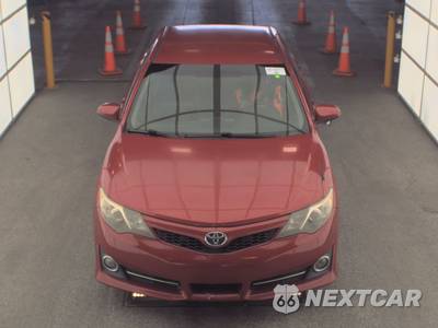 2014 Toyota Camry SE - zdjęcie 2 z 31 - miniatura