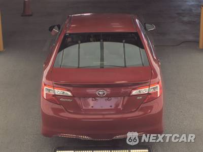 2014 Toyota Camry SE - zdjęcie 5 z 31 - miniatura