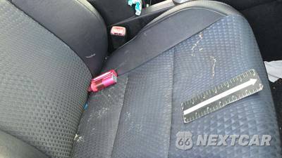 2014 Toyota Camry SE - zdjęcie 24 z 31 - miniatura