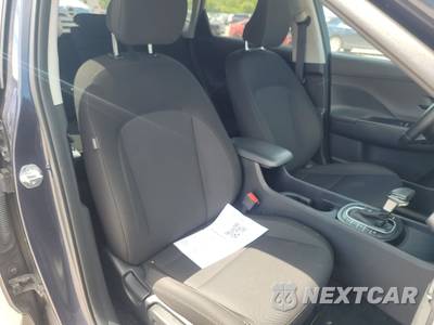 2025 Hyundai Kona SEL - zdjęcie 8 z 18 - miniatura