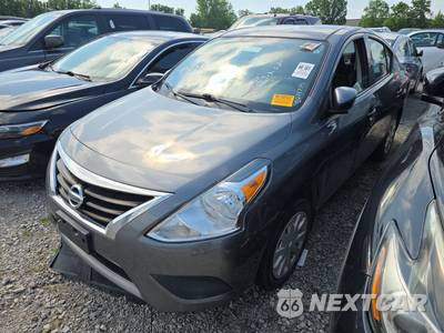 2018 Nissan Versa Sedan S - zdjęcie 1 z 29 - miniatura