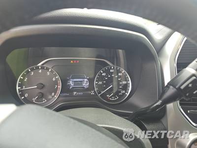 2020 Nissan TITAN SV Crew Cab Short Bed - zdjęcie 12 z 23 - miniatura