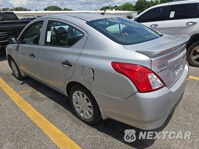 2016 Nissan Versa S - zdjęcie 6 z 18 - miniatura