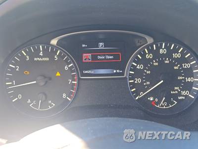 2016 Nissan Altima 2.5 SR - zdjęcie 12 z 26 - miniatura