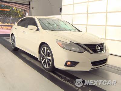 2016 Nissan Altima 2.5 SR - zdjęcie 3 z 26 - miniatura