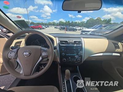 2015 Nissan Altima 2.5 S - zdjęcie 11 z 25 - miniatura