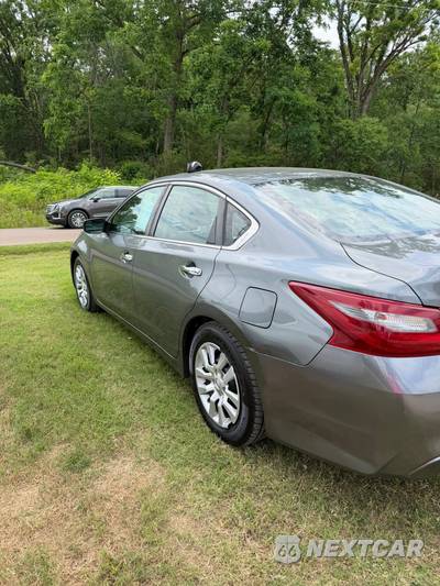2018 Nissan Altima 2.5 S - zdjęcie 4 z 6 - miniatura