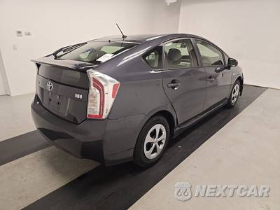 2015 Toyota Prius Two - zdjęcie 4 z 18 - miniatura